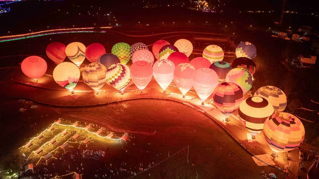 在成都启幕, 千里沱江, 比赛